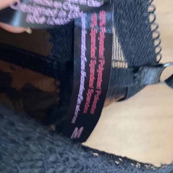 Relist 12/7 padded bust sheer animal print w lace detail & cut outs size M - Picture 17 of 17